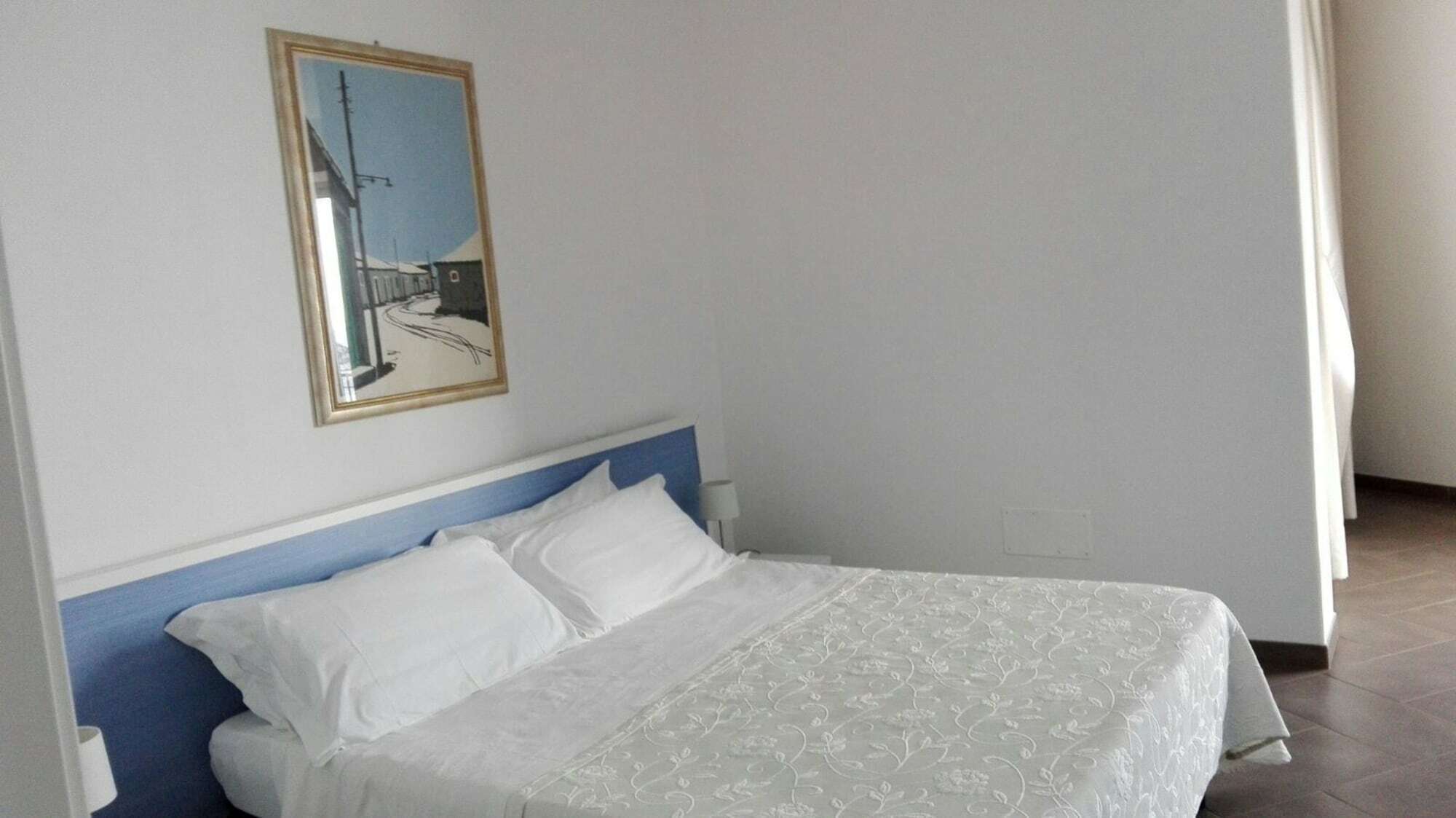 レトイアンニ La Nave Sul Mare Di Taormina Bed & Breakfast エクステリア 写真